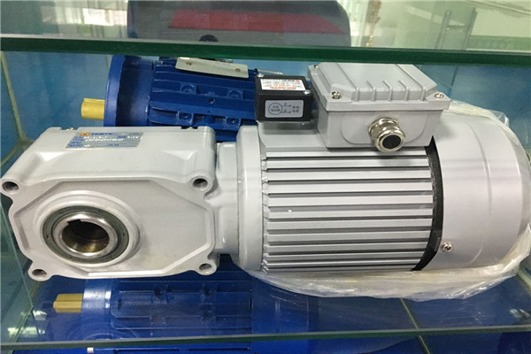 HG直交軸減速機(jī)，準(zhǔn)雙曲面斜齒輪減速機(jī),直角減速機(jī),直角減速電機(jī),直交軸減速電機(jī) (17)